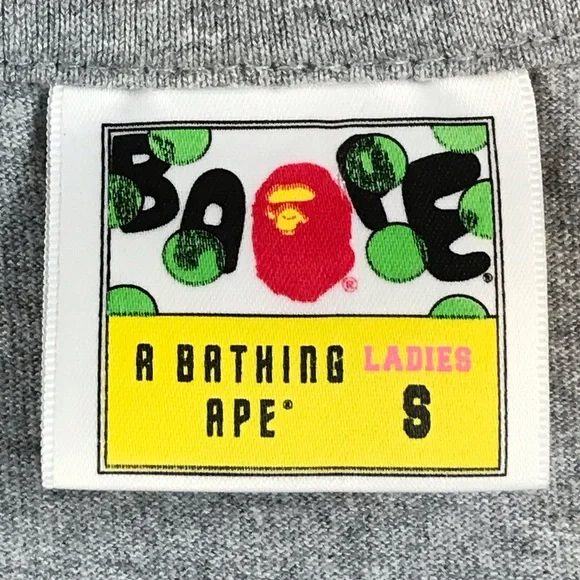 Bape Women’s A Bathing Ape Gray Camouflage Gorilla Graphic T-Shirt Size Small - Picture 6 of 10